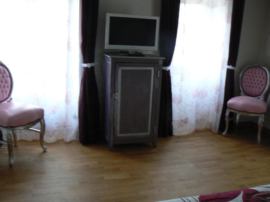 Le Manoir Des Chapelles Panzió Venoy Szoba fotó
